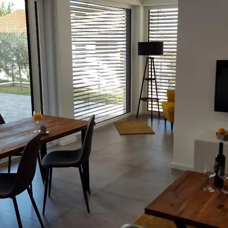 Seabreeze Luxury Apartment